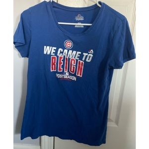 Women’s medium Chicago Cubs shirt